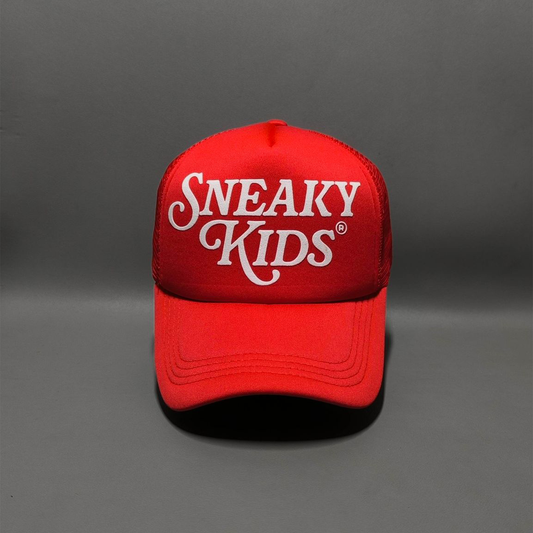 SNEAKY KIDS TRUCKER HAT